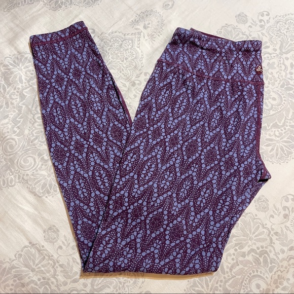 🌵PraNa Yoga Leggings XS Buttery Ultra Soft Plum - Picture 2 of 8